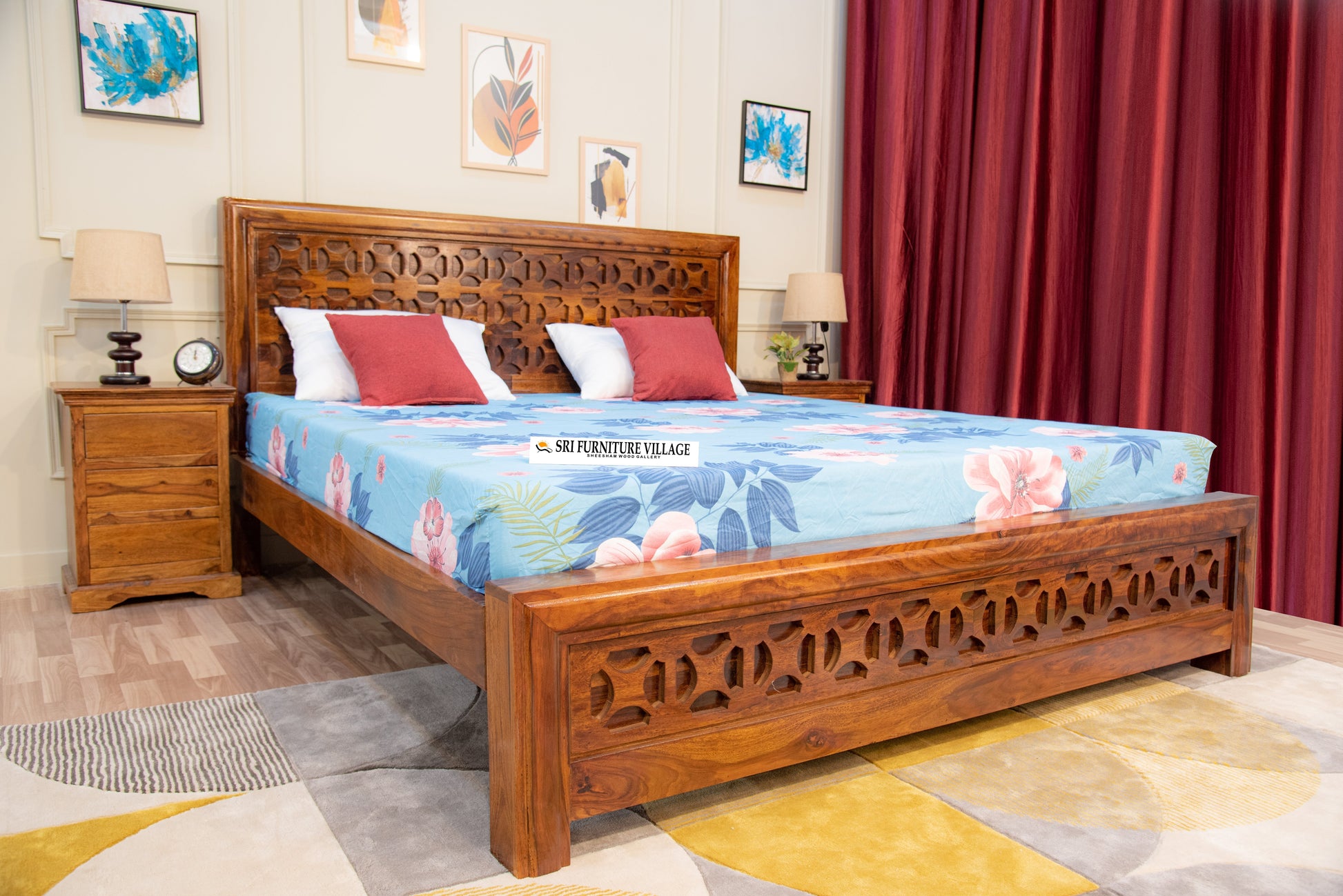 Timeless Elegance: Sheesham Wood Queen Size Bed